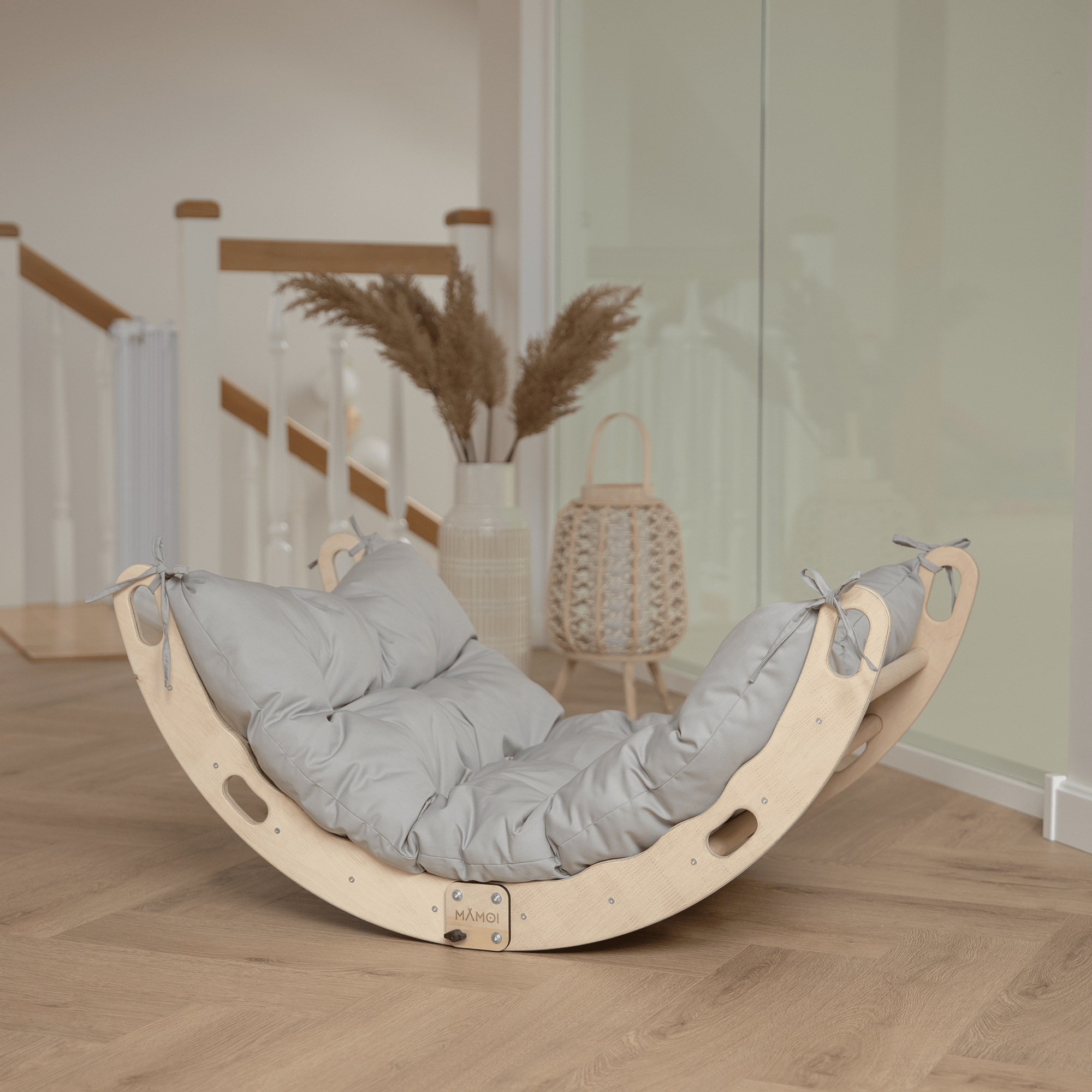 MAMOI® Arrampicata per bambini in legno naturale, Dondolo triangolo, Altalena da casa interno, Parete arco montessori a partire da 1 anno 2/3 anni